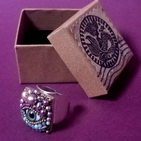 Chevalière, Bague oeil vert, les veilleuses.