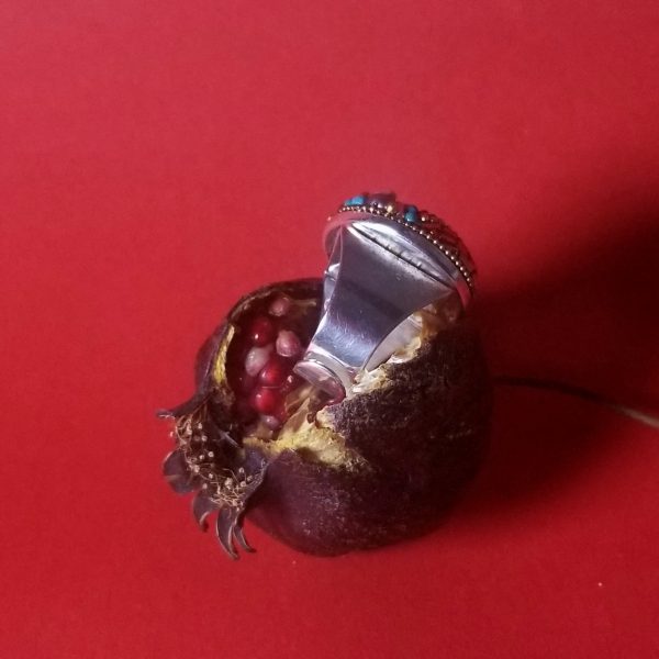 La source, Bague -Chevalière oeil Bleu