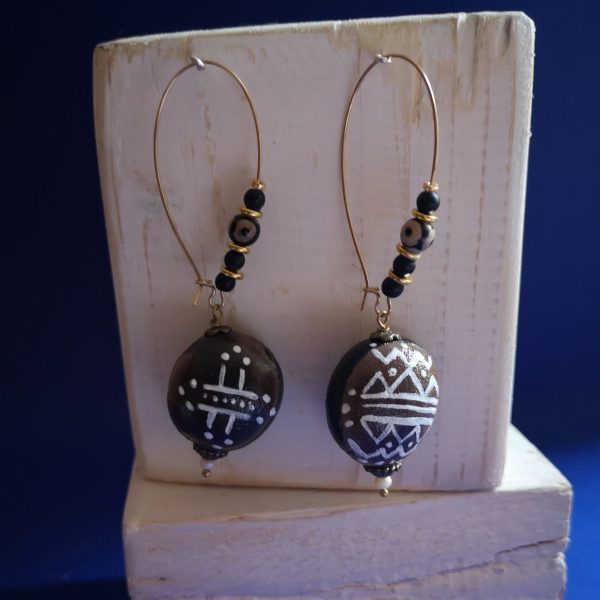 Boucles d'oreilles ethniques, minimalistes graine.