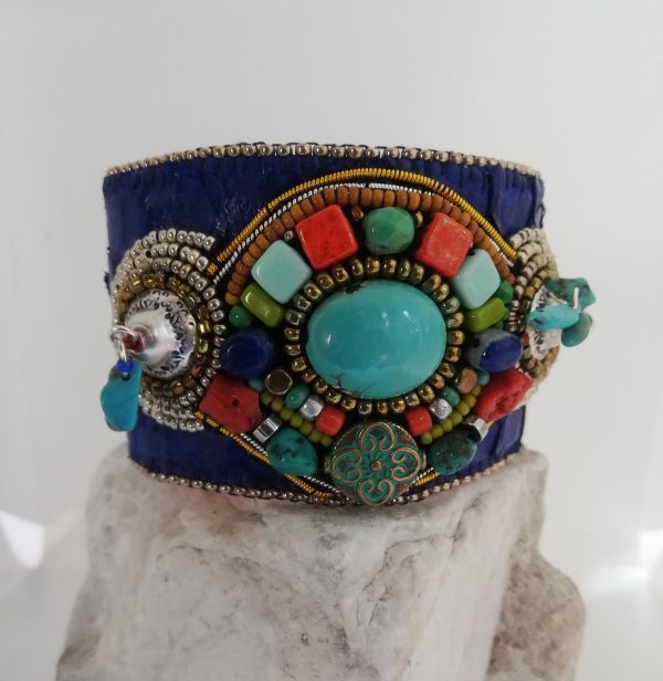 manchette ethnique , turquoise, peau de tambour