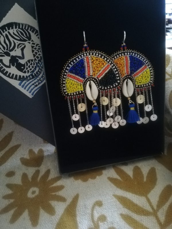 Grosse boucles d'oreilles ethniques, sentinelle
