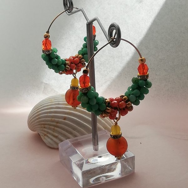 boucles d'oreilles ethniques, créoles Chrysoprases et Cornaline