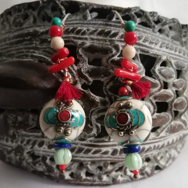RESERVEE, Lynda. Boucles d'oreille ethniques , Mudita