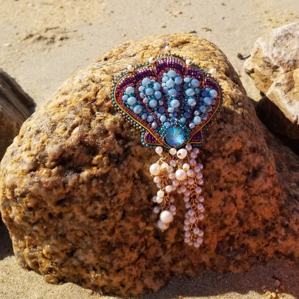 coquillage bleu brodé et sable Bye Bye my Love