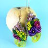 Boucles d'oreilles brodées, cascade de mimosa et rose