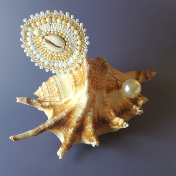 Fibule dentelle Cauris