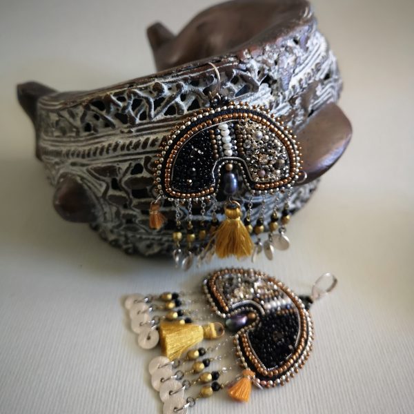 Boucles d'oreilles Terre Sacrée, spinelle